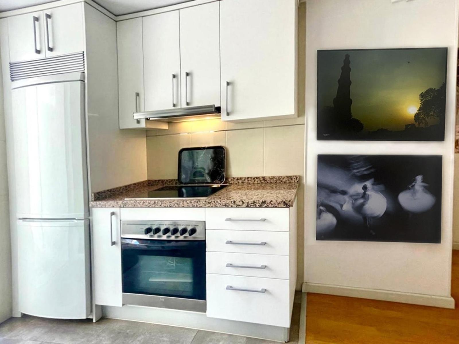 Maravilloso Apartamento Centrico De 70M2, Jardin Propio 40M2 Con Piscina Para Ninos Y Parking Opcional 말라가 외부 사진
